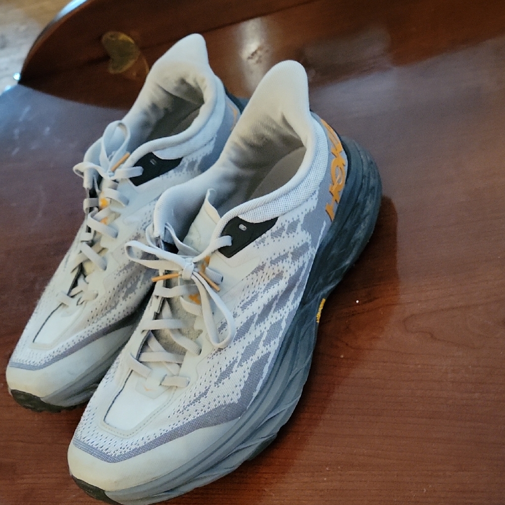 Hoka Speedgoat 5 12.5D Mens